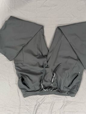 Med coture  scrub set